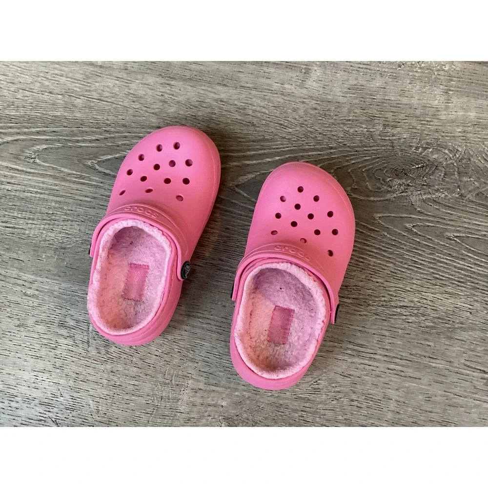 Crocs Youth Girls Size 11 C11 Faux Fur Lined Pink Slip On Comfort Shoes 203506